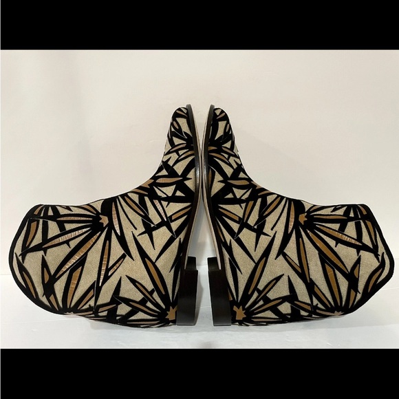 Jimmy Choo Black and Cream Patterned Ankle Boots - Picture 5 of 15